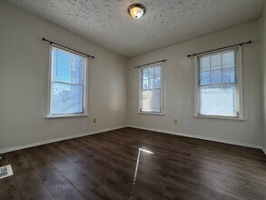 470 Noble Ave, Unit 468 First Floor in Bridgeport, CT - Building Photo - Building Photo