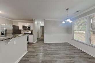 954 Georgian Point Dr in Lawrenceville, GA - Building Photo - Building Photo