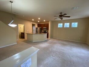 7415 Arlington Grove Cir in Tampa, FL - Building Photo - Building Photo