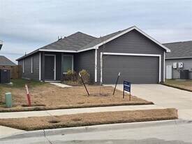 316 Thresher Ln in Princeton, TX - Building Photo