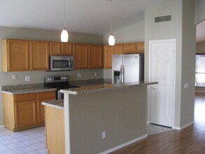 1562 W Linda Ln in Chandler, AZ - Building Photo - Building Photo