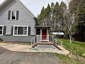 106 Prospect St in Nevada City, CA - Building Photo - Building Photo