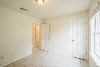 224 Amber Ln in Jarrell, TX - Building Photo - Building Photo