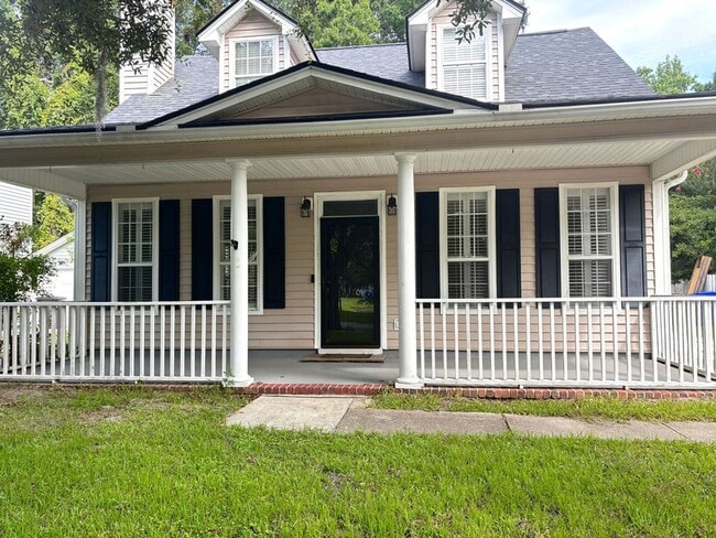 2320 Kennison Ln in Mount Pleasant, SC - Building Photo - Building Photo