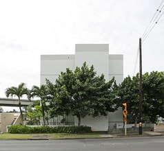 Waialae Place in Honolulu, HI - Foto de edificio - Building Photo