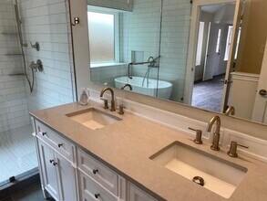 1908 Rose Ct in Grapevine, TX - Building Photo - Building Photo