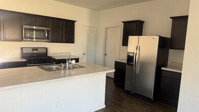 16957 Rich Pines Dr in Conroe, TX - Building Photo - Building Photo