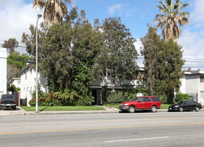 5433 Sepulveda Blvd in Sherman Oaks, CA - Building Photo - Building Photo