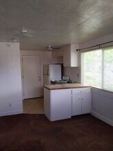 2903 High St in Eugene, OR - Building Photo - Building Photo