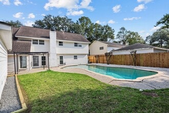 827 Thicket Ln in Houston, TX - Building Photo - Building Photo