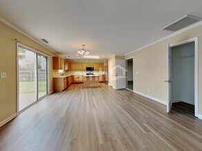 342 Ashdale Dr in Fuquay Varina, NC - Building Photo - Building Photo