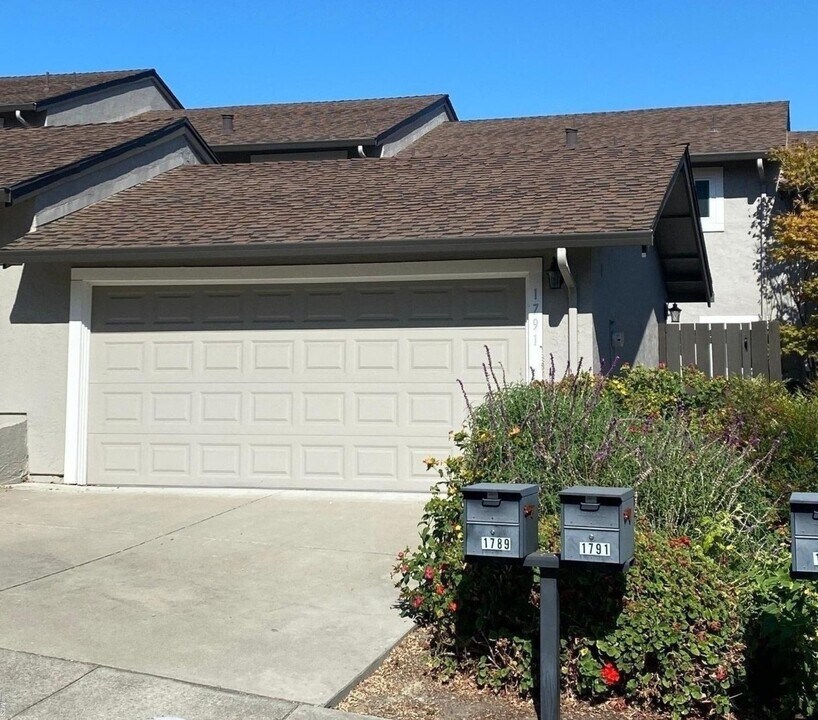 1791 Lindo St in Benicia, CA - Building Photo