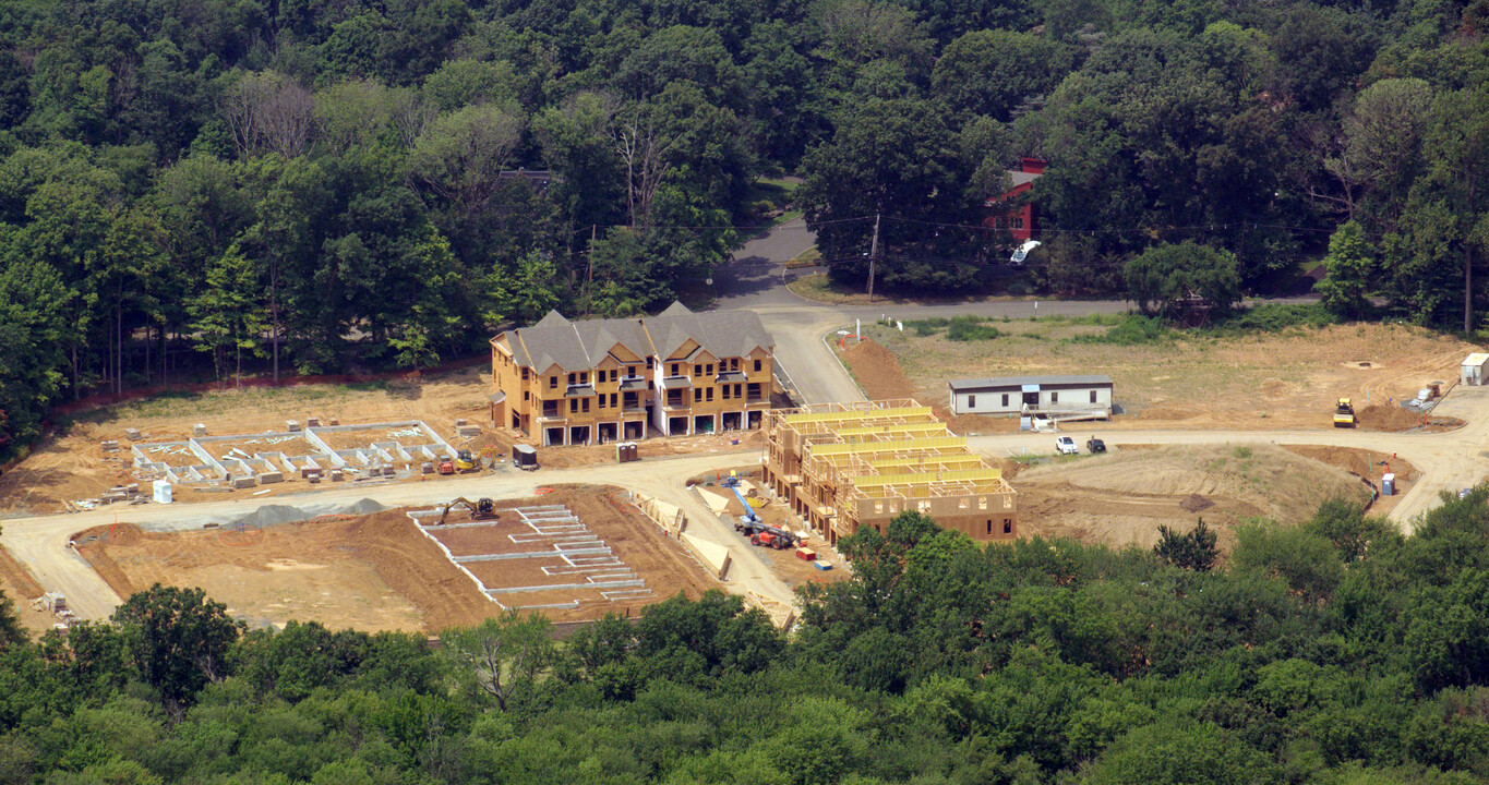 Hills at Warren in Warren, NJ - Building Photo