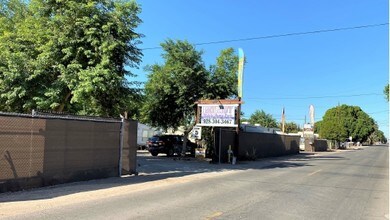 Sherwood And Patriot Mobile Home Park in Yuma, AZ - Building Photo - Building Photo