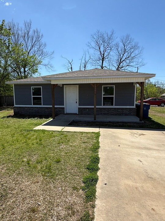 3004 Emrich St in Fort Smith, AR - Building Photo