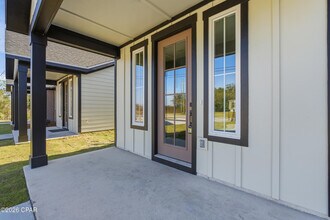 2316 E 19th Pl in Panama City, FL - Building Photo - Building Photo