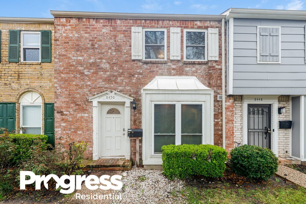 8450 Ariel St Photo