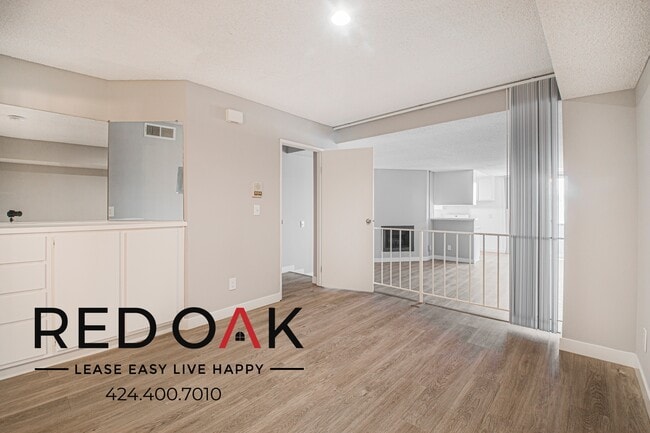 8309 Cedros Ave in Los Angeles, CA - Building Photo - Building Photo