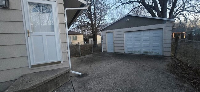 70 Pennsylvania Dr in Decatur, IL - Building Photo - Building Photo