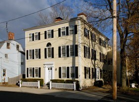59-61 Bromfield St in Newburyport, MA - Building Photo