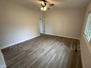 3045 Dale Ave in Granite City, IL - Building Photo - Building Photo