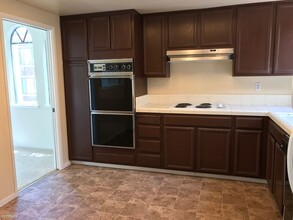 301 Dorado Terrace in San Francisco, CA - Building Photo - Building Photo