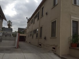 1662 S Hobart Blvd Apartamentos