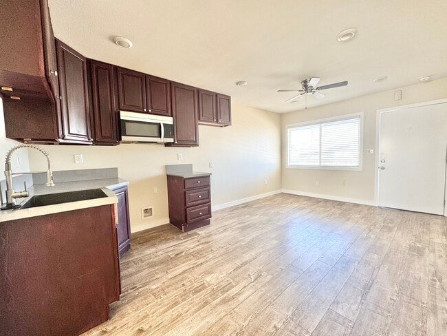 1439 W 85th St in Los Angeles, CA - Building Photo - Building Photo