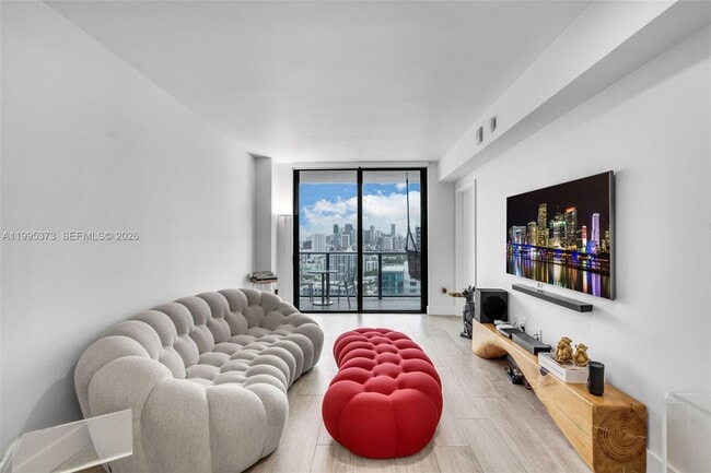 property at 121 NE 34th St