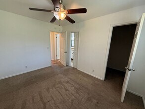 1660 S Redbud Pl in Broken Arrow, OK - Building Photo - Building Photo