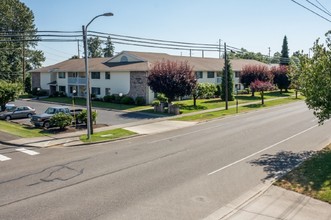 Heritage Apartments in Lynden, WA - Building Photo - Building Photo