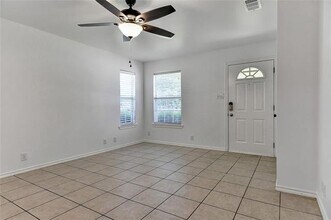 1018 W Coffin St in Denison, TX - Building Photo - Building Photo