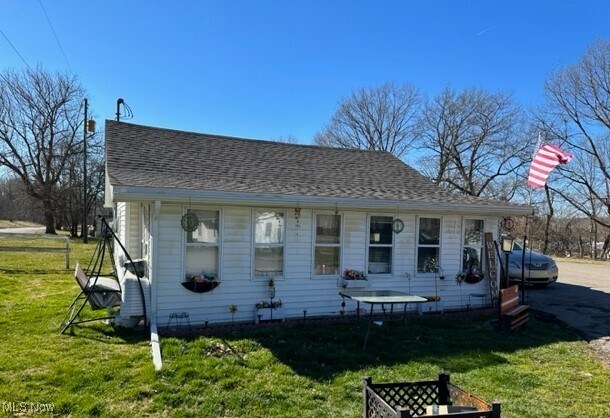 property at 3885 Roseville Rd
