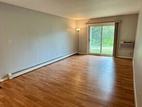 390 Concord Ln in Middletown, NY - Building Photo - Building Photo