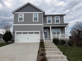 270 Mabdarin Dr in Martinsburg, WV - Building Photo