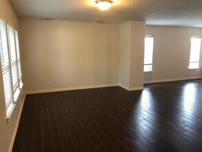 5718 Silas Creek Ct in Sugar Land, TX - Building Photo - Building Photo