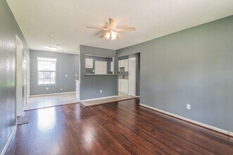 5407 Thrush Dr in Houston, TX - Building Photo - Building Photo