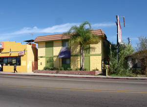 3681 Fairmount Ave in San Diego, CA - Building Photo - Building Photo