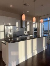 8066 Park Ln in Dallas, TX - Building Photo - Building Photo