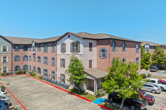 The Manor at Jersey Village in Houston, TX - Building Photo - Building Photo
