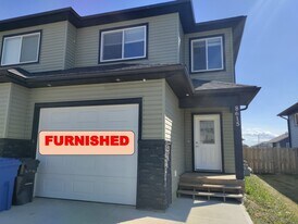 8615-8682 82 St in Fort St John, BC - Building Photo