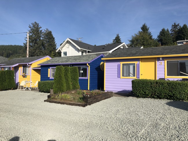 Coastal Cottages in Wheeler, OR - Building Photo - Building Photo