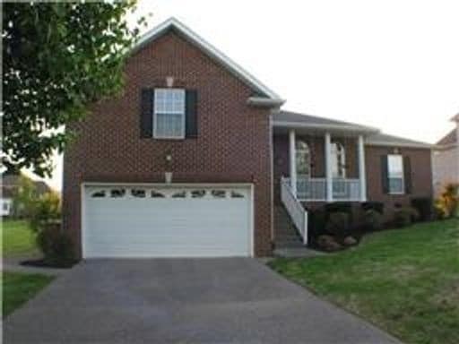 property at 3222 Briarhill Ct