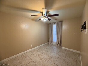 3021 Pismo Beach Dr in Las Vegas, NV - Building Photo - Building Photo