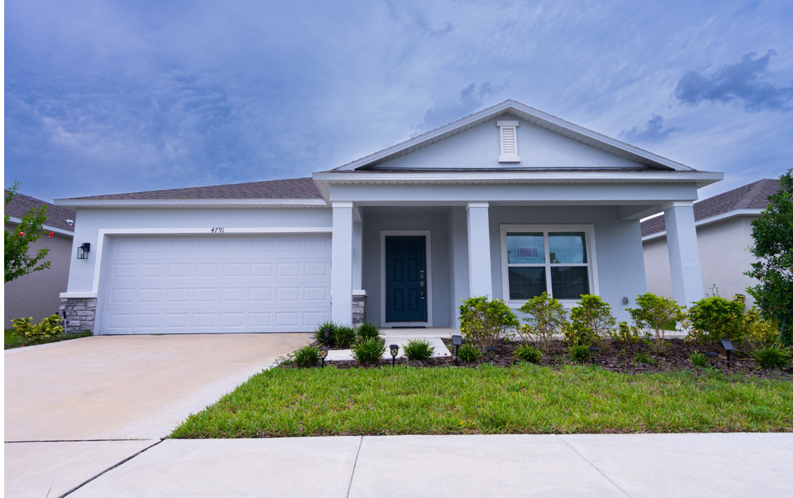 4791 Vellacito Way in Davenport, FL - Building Photo