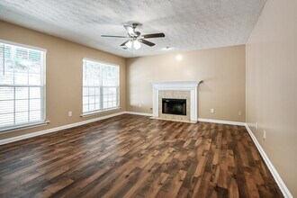 4103 Laurel Bend Ct in Snellville, GA - Building Photo - Building Photo