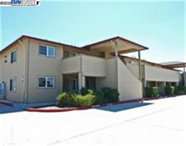 2255 Chestnut St in Livermore, CA - Building Photo
