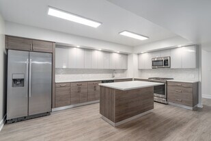 The Plaza Apartments in Jenkintown, PA - Building Photo