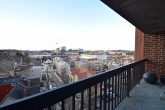 15 N Beacon St, Unit 704 in Boston, MA - Building Photo - Building Photo