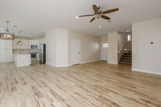 3240 E Pinchot Ave in Phoenix, AZ - Building Photo - Building Photo